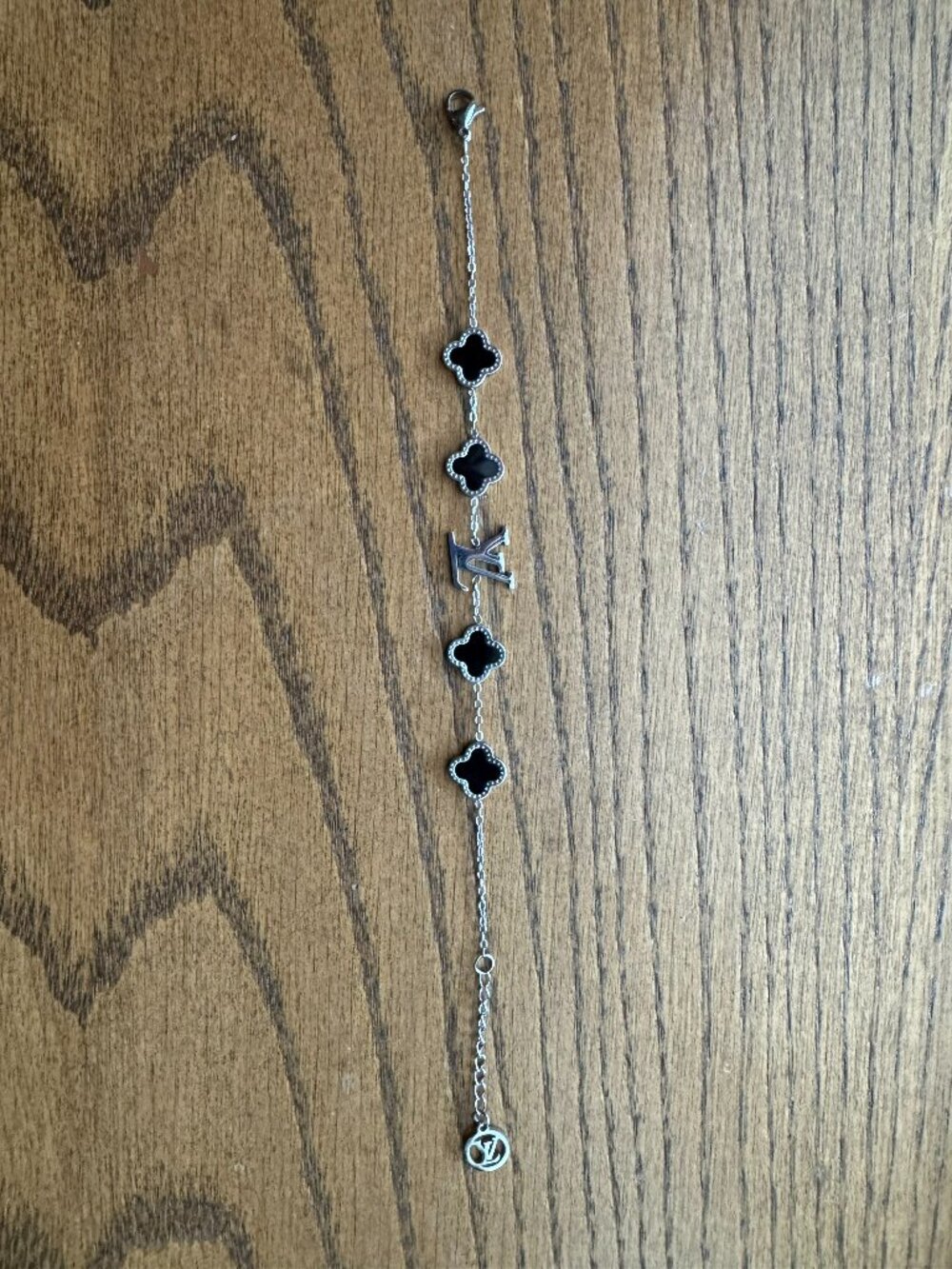 Clover Bracelet Black with Silver Tone Chain